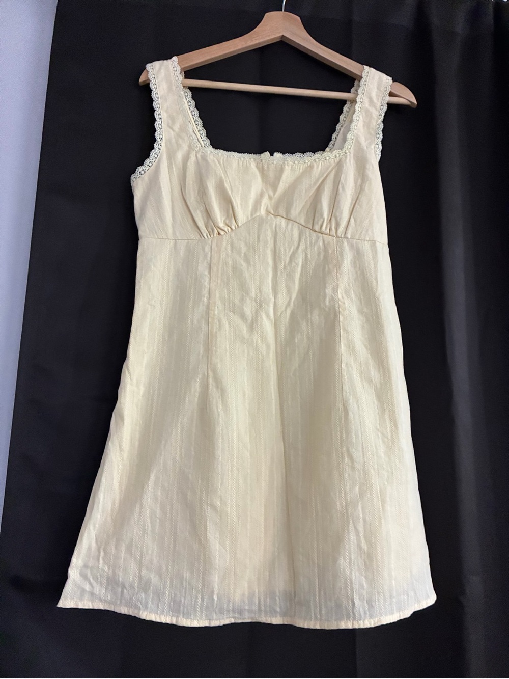Women's Butter Yellow Lace-Trim Dress